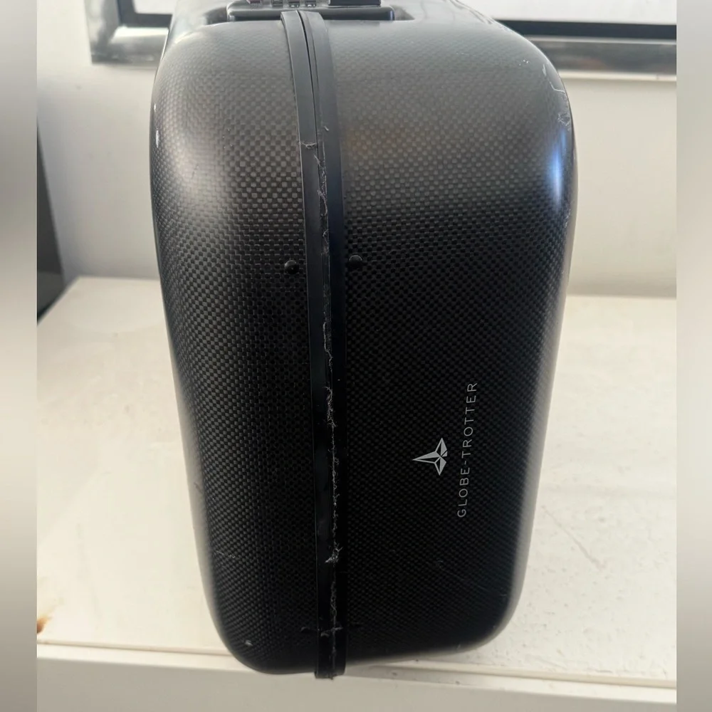 Globe-Trotter Carbon Fiber Hard Shell Carry Case Briefcase in Black